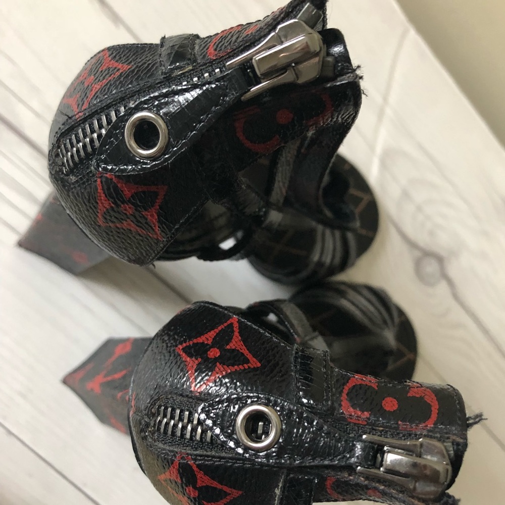 Louis Vuitton Leather Women Heels Limited edition - Picture 5 of 5